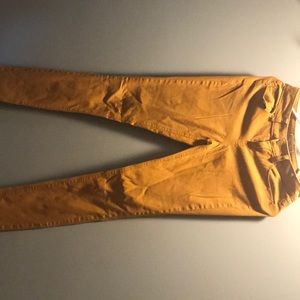 Women’s high rise skinny jeans